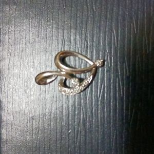 White gold heart pendant no chain 10 karat 1.4 grams in total weight